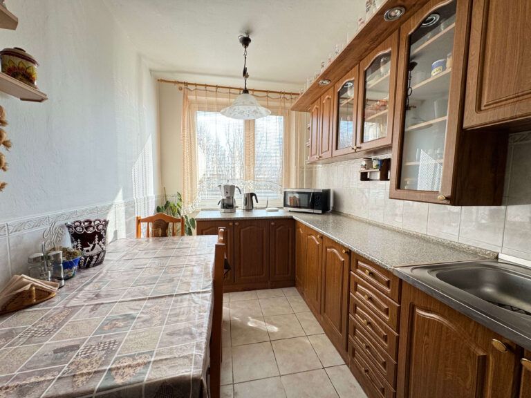 Na predaj veľký 5-izbový byt, 92 m², predaj, Kyjevská, Michalovce