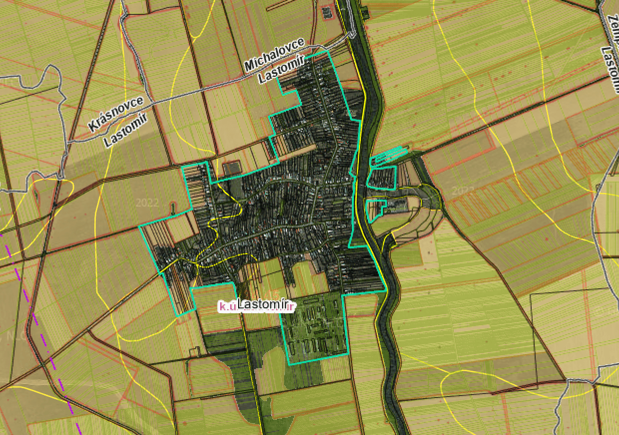 Aké druhy pôdy poznáme? Čo je záhrada? 3 Katastrálna mapa obce s farebným vyznačením zón, zvýraznená záhrada, ukazujúca vplyv územného plánu na využitie pozemku